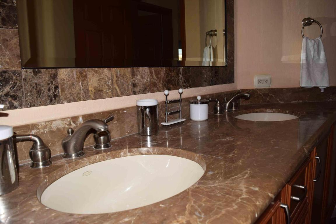 Las Palomas 5-star