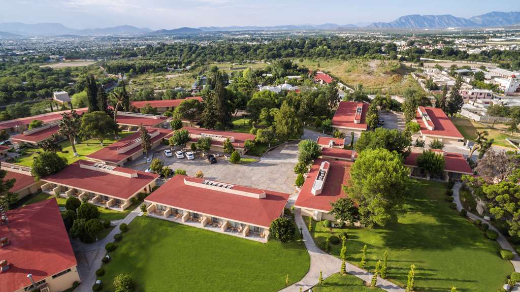 Camino Real Hotel