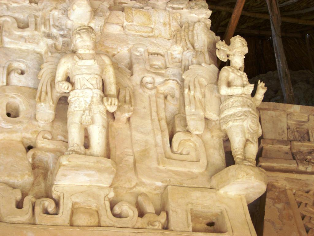 Mayaland & Hotel Chichen Itza