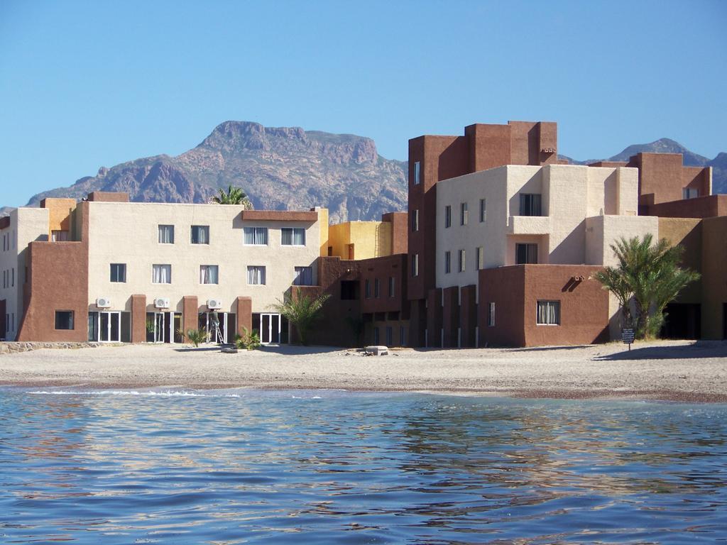 Paradiso 4*