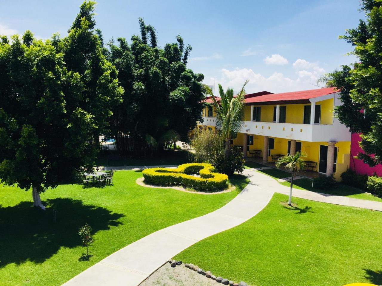 Hotel Js 3*