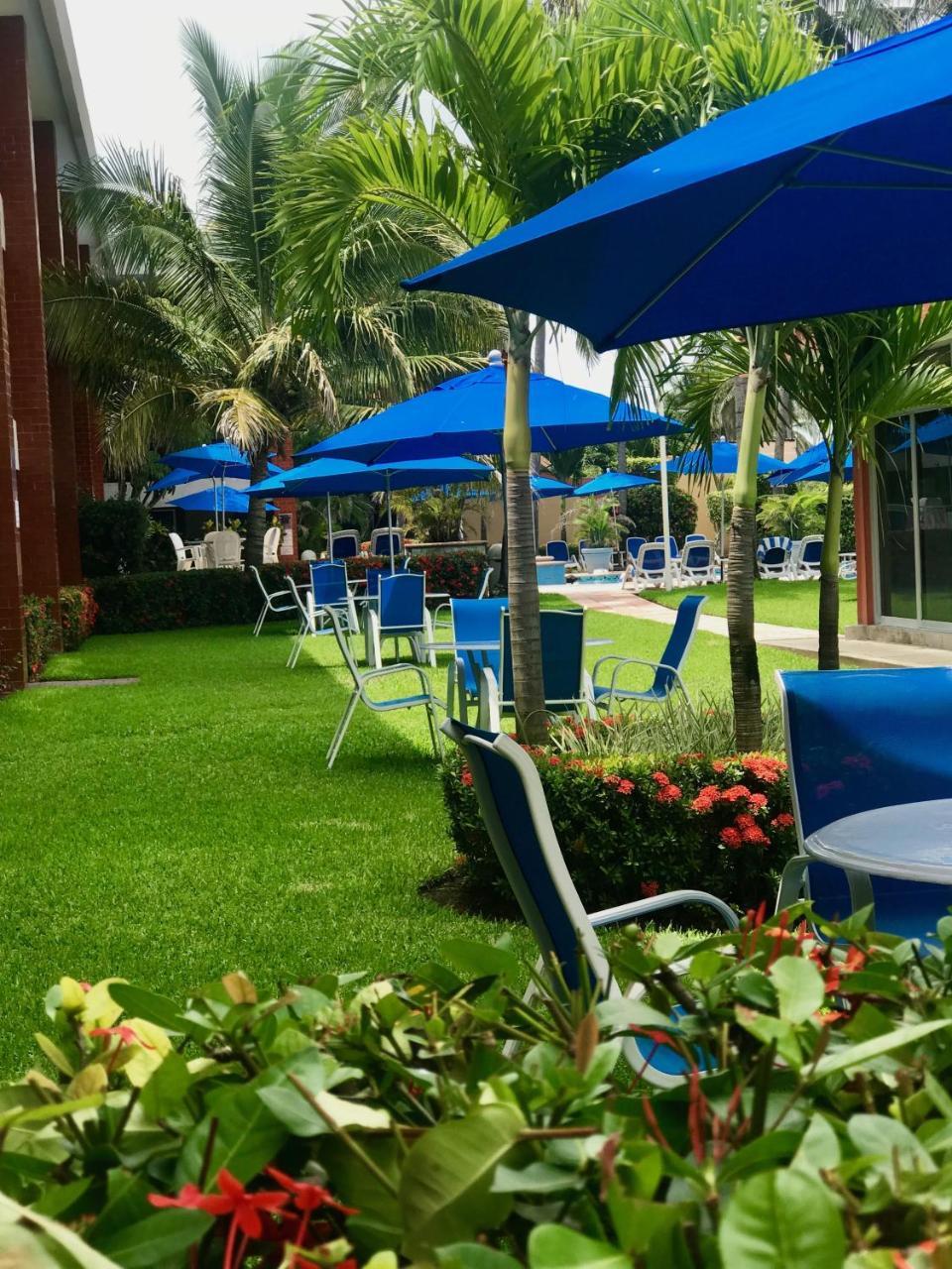 Jaragua 4*