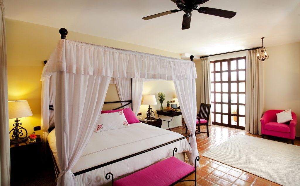 Guaycura Boutique Beach Club & Hotel