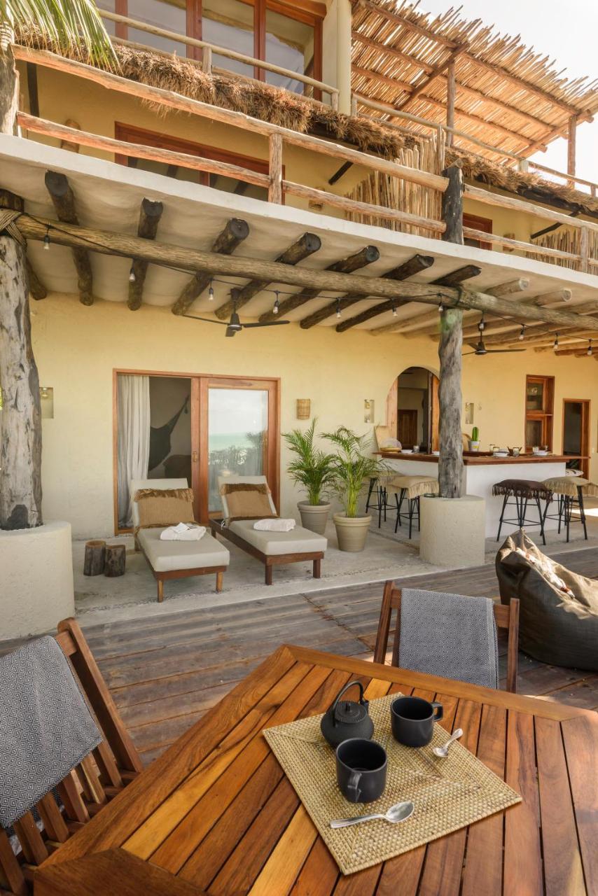 Casa Cat Ba Beachfront Boutique