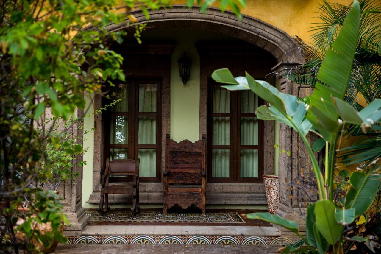 Hotel Hacienda Cerritos