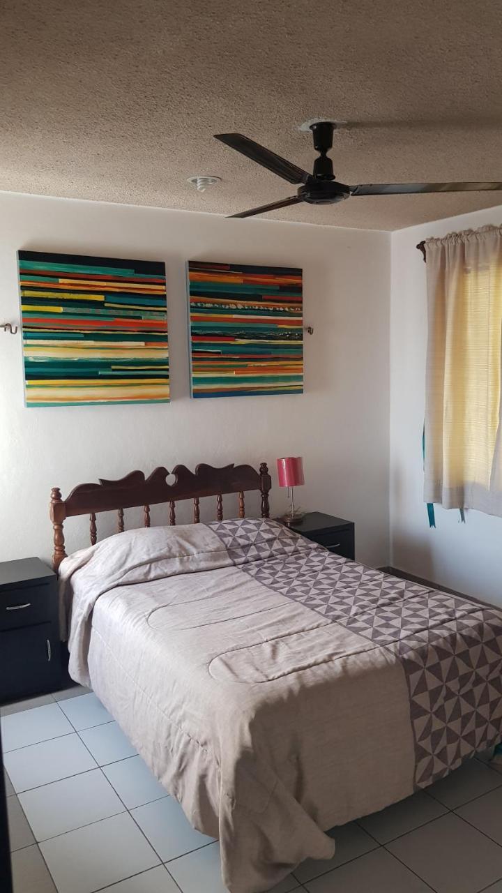 Orca Progreso (Yucatan)