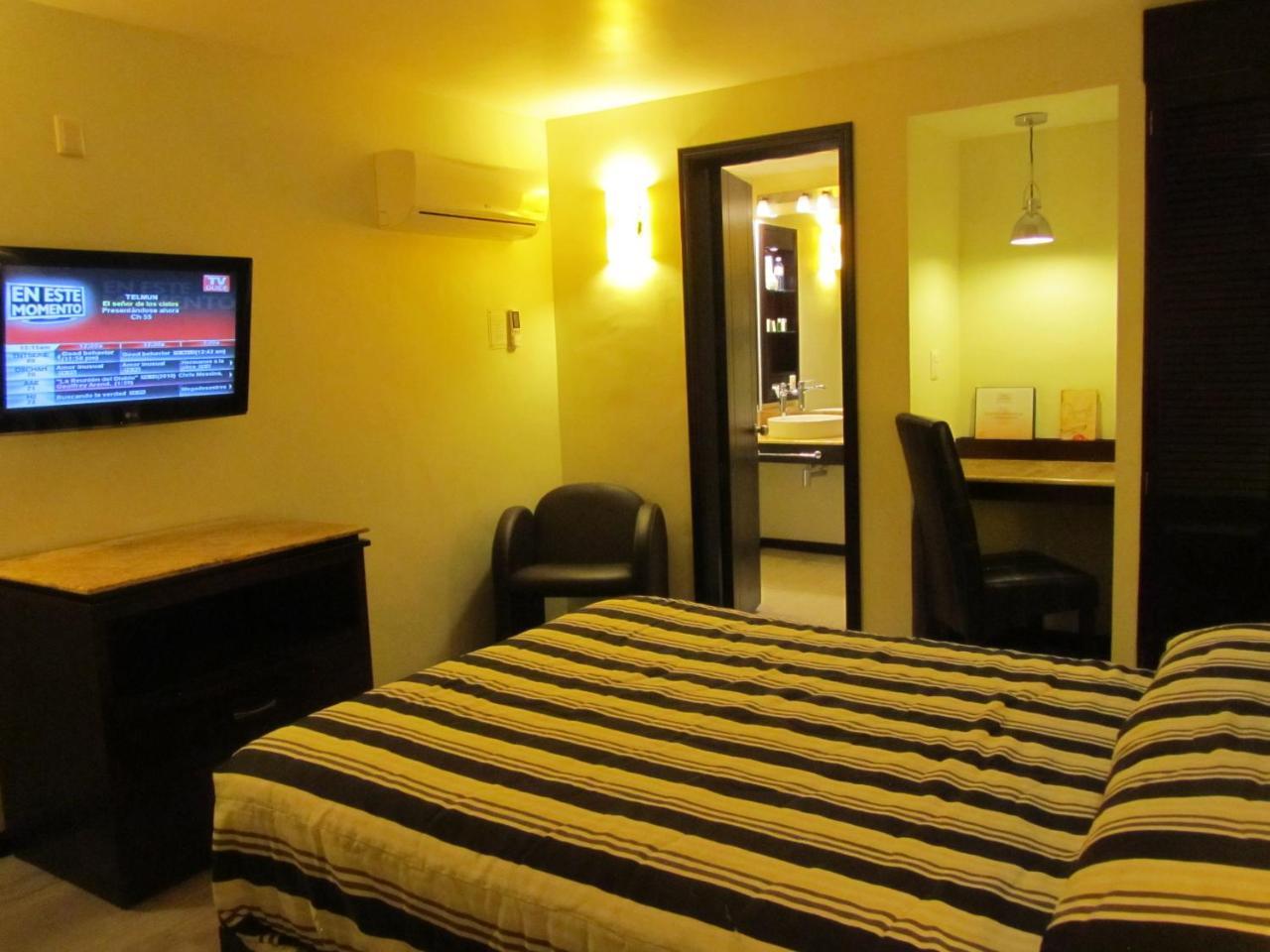 Colonial 3*
