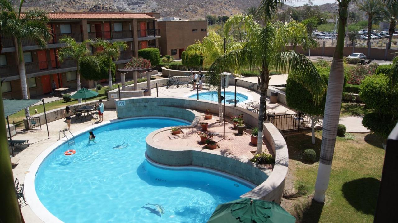 Colonial Hotel