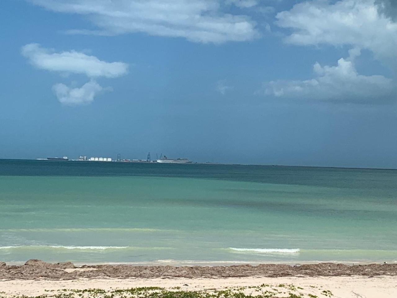 Playa Arena 2* Progreso (Yucatan)