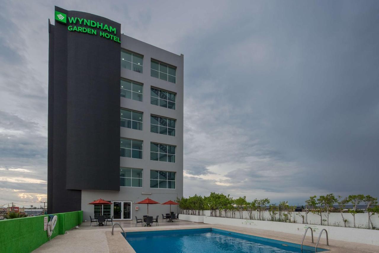 Hotel Wyndham Garden Celaya 5*