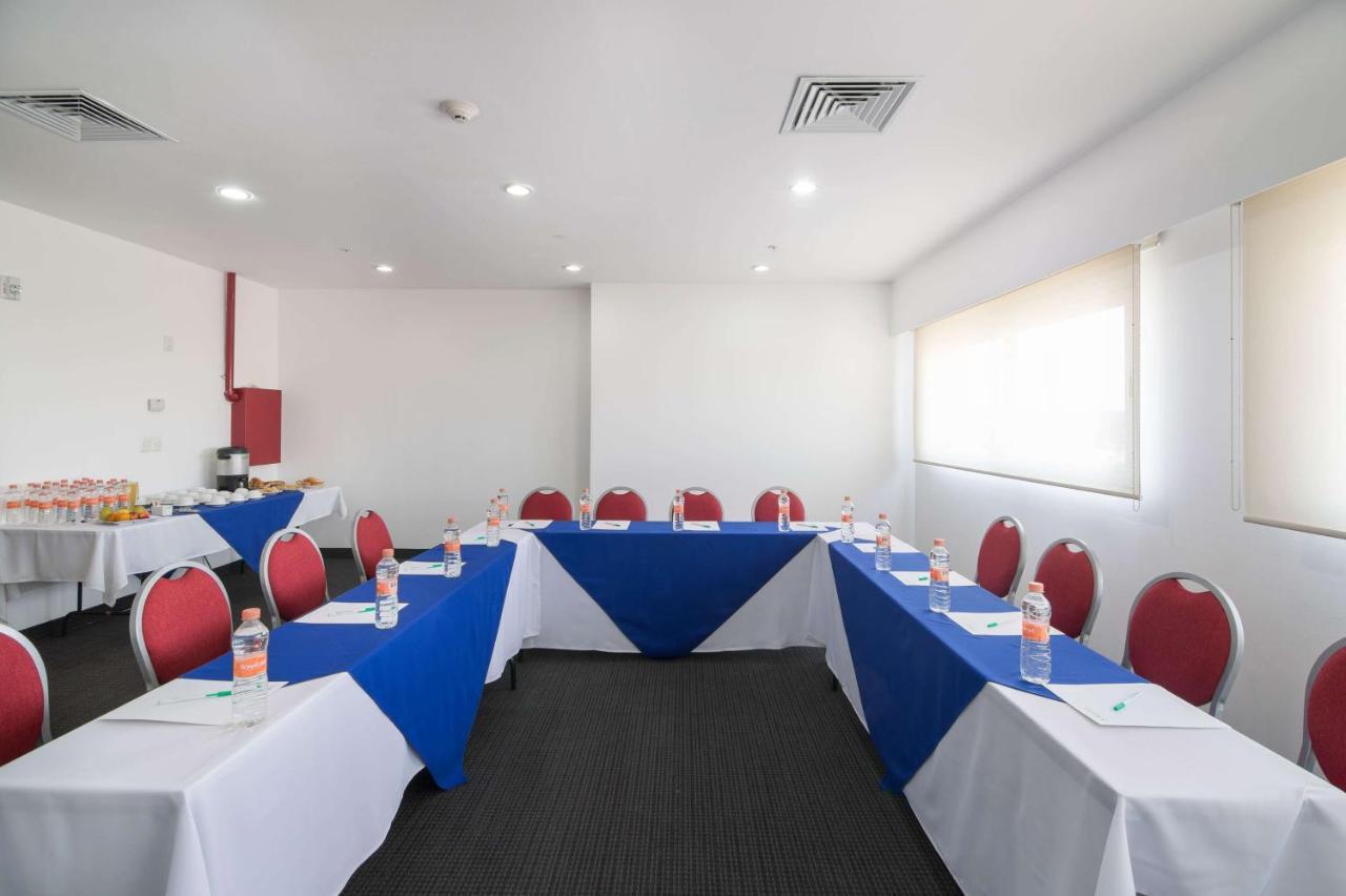 Wyndham Garden Celaya Hotel