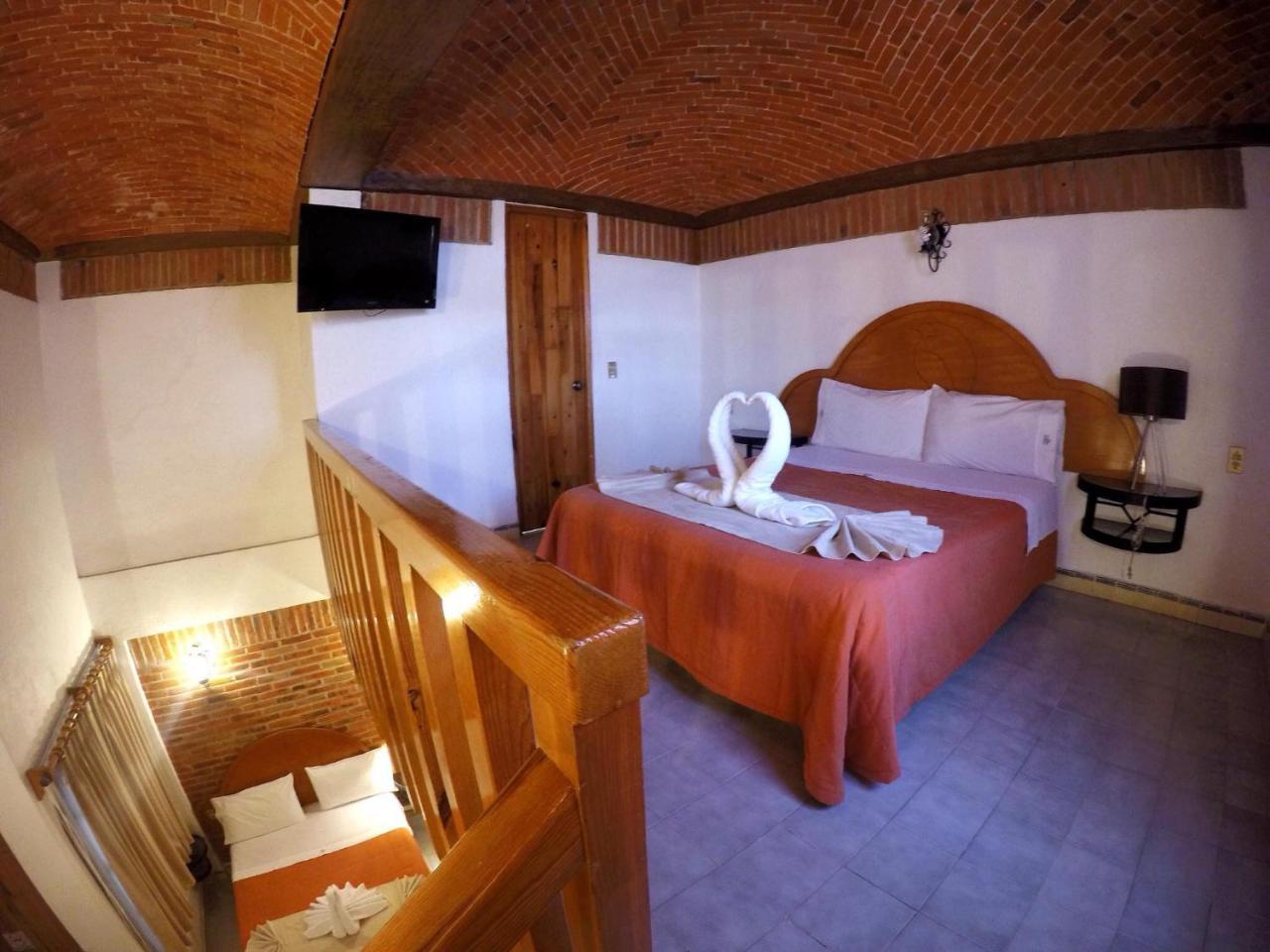 Suites Paraiso Tequis Hotel