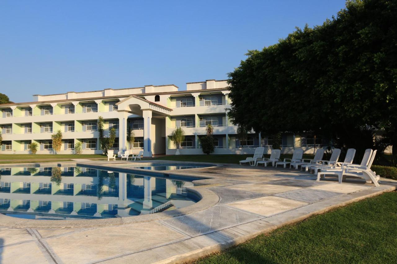 Hotel Dorados Conventions & 4*