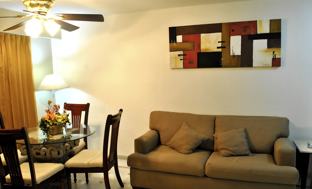 Hotel Wyndham Garden Mochis Plaza