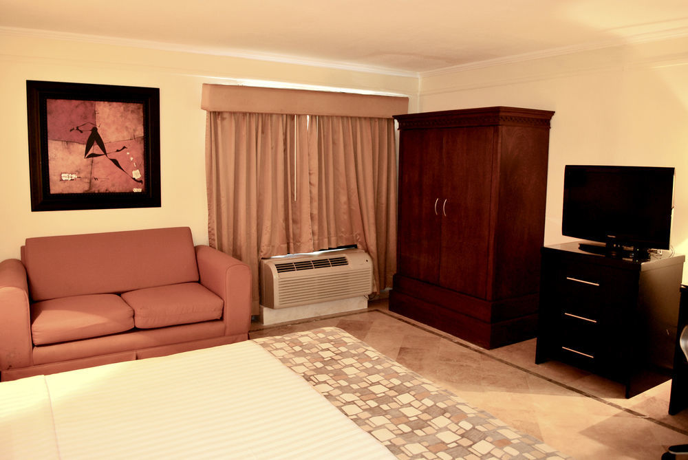 Wyndham Garden Mochis Plaza 5*