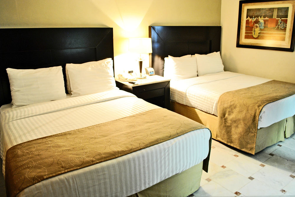 Wyndham Garden Mochis Plaza Hotel 5*
