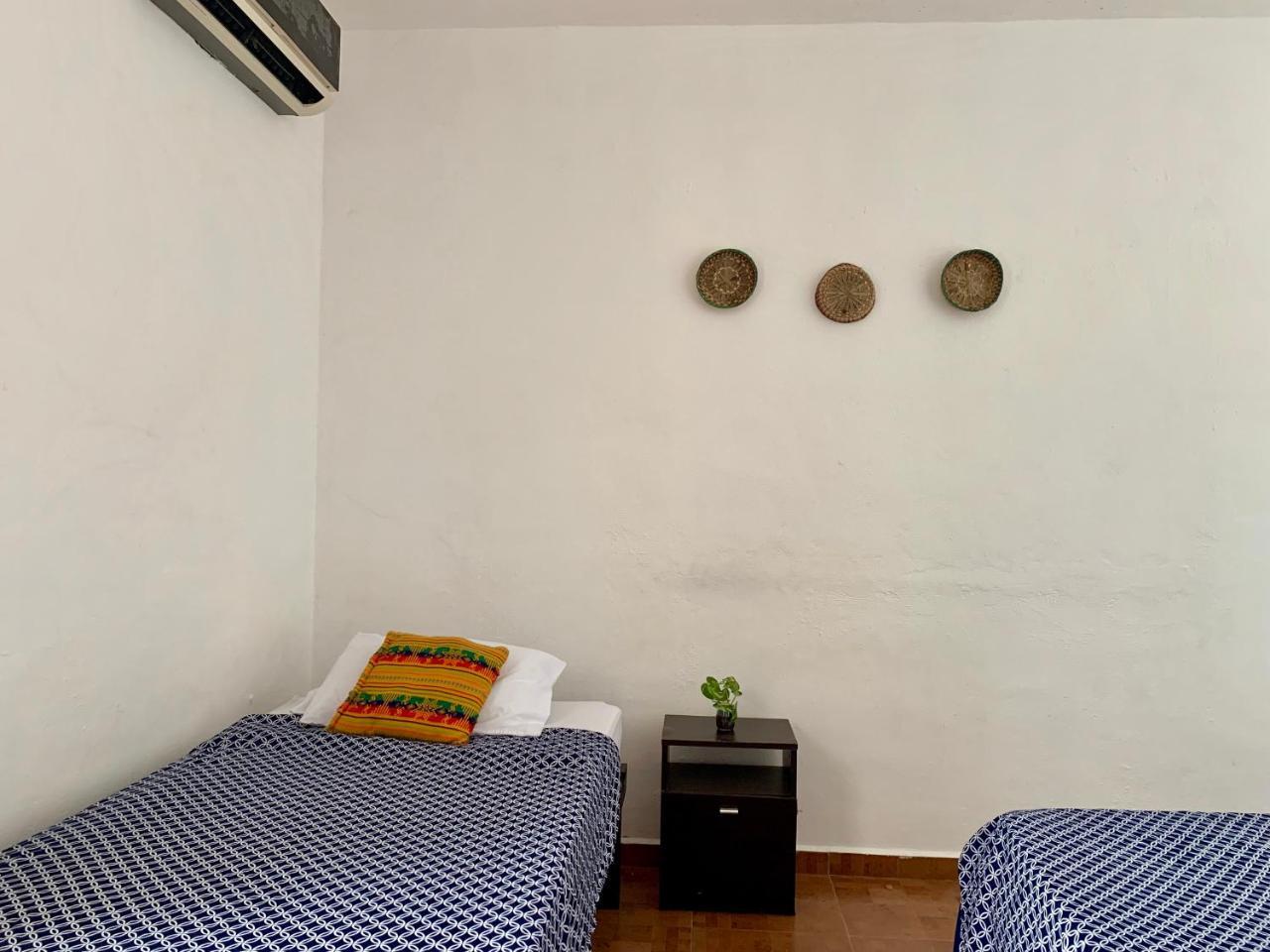 Jacaranda Playa Guest house *