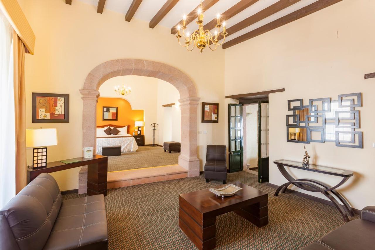Hotel Meson De Jobito 5*