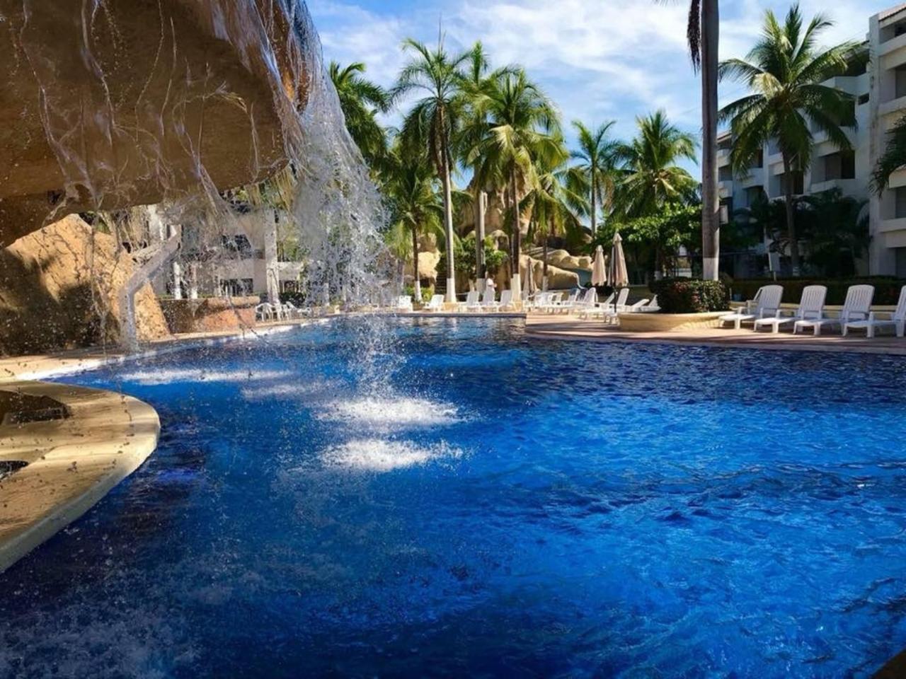 Ixtapa Palace