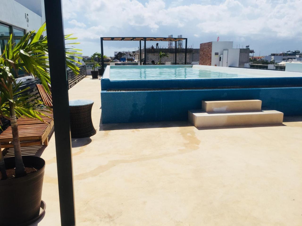 Blue Aparthotel
