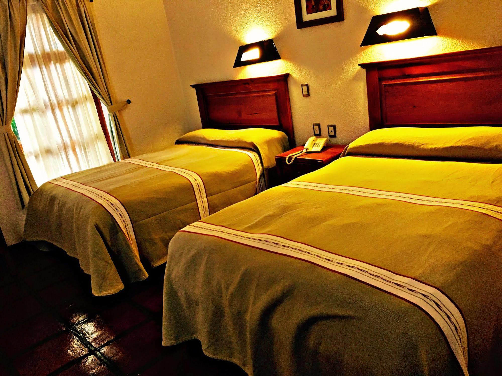 Hotel Refugio Del Angel 3*