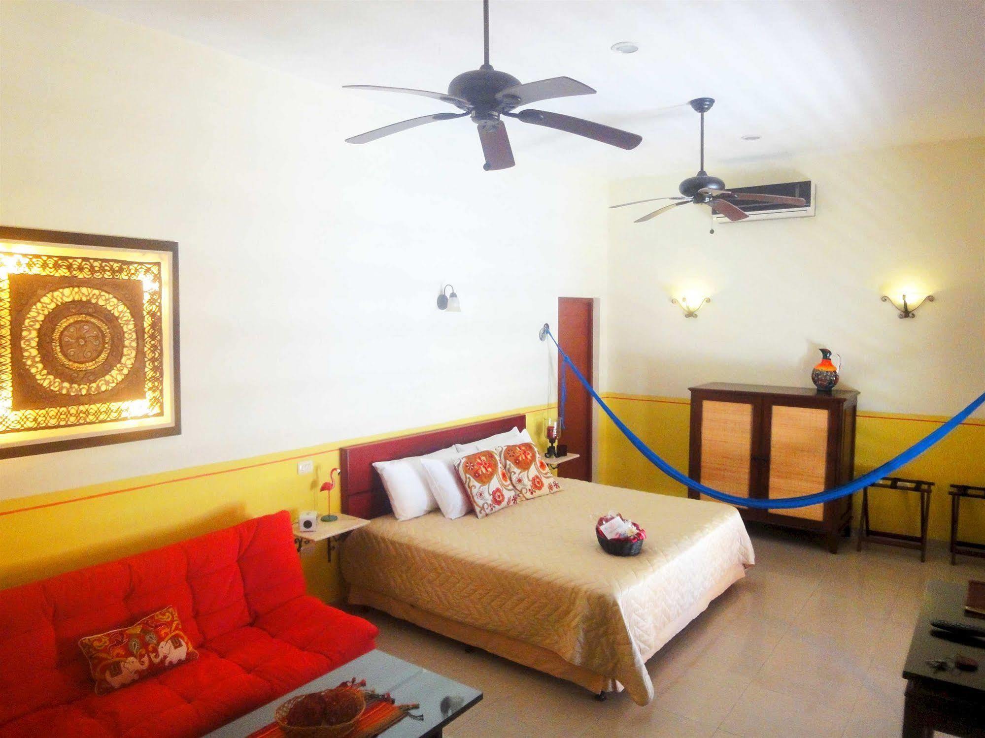 Santiago Boutique Hotel 4*