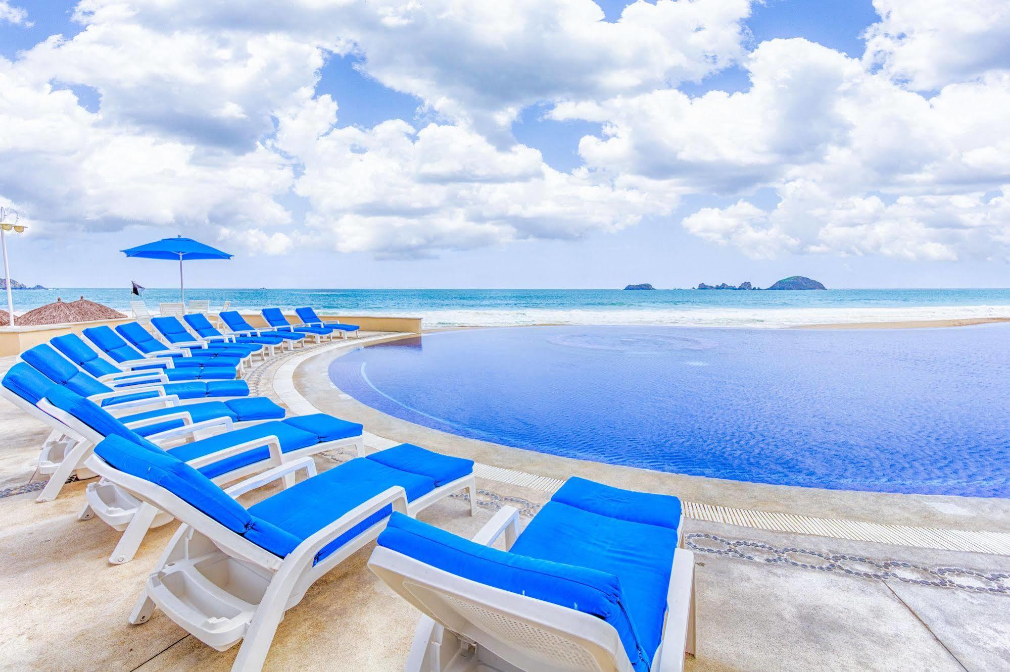 Real Ixtapa Hotel