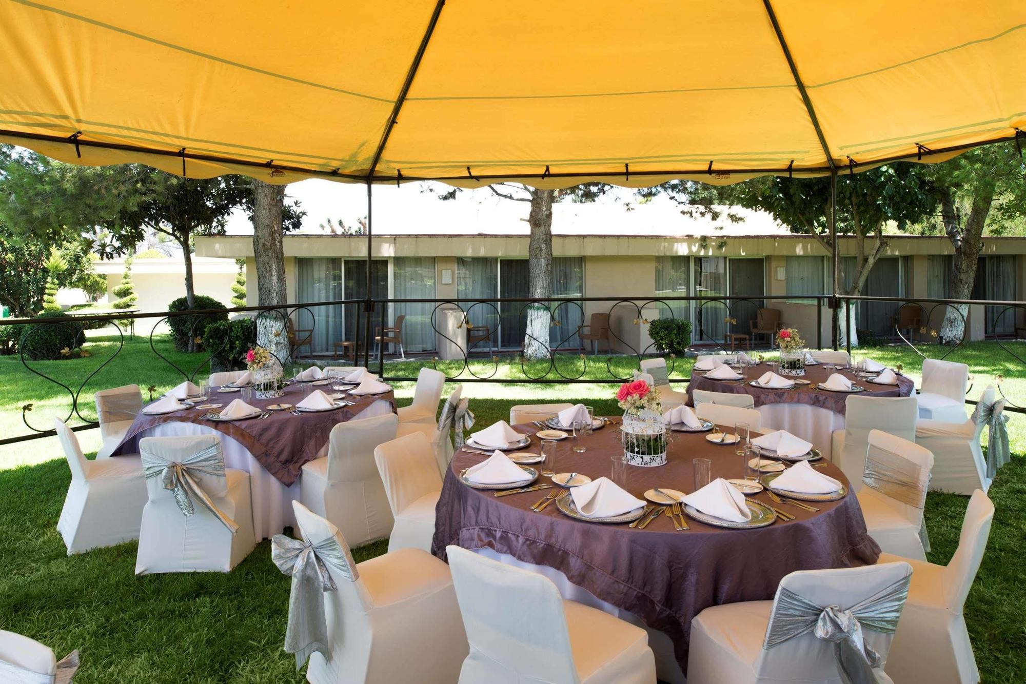 Hotel Camino Real