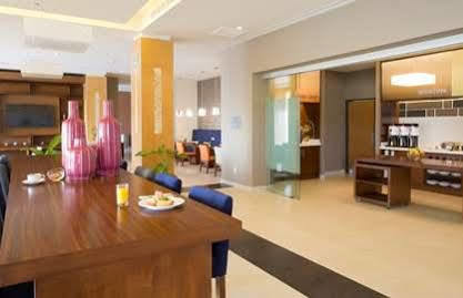 Hotel Hampton & By Hilton Paraiso