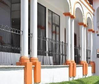 Hotel Mision Colima