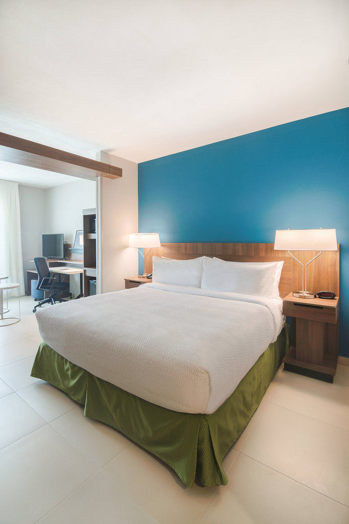 Hotel Fairfield & By Marriott 3*