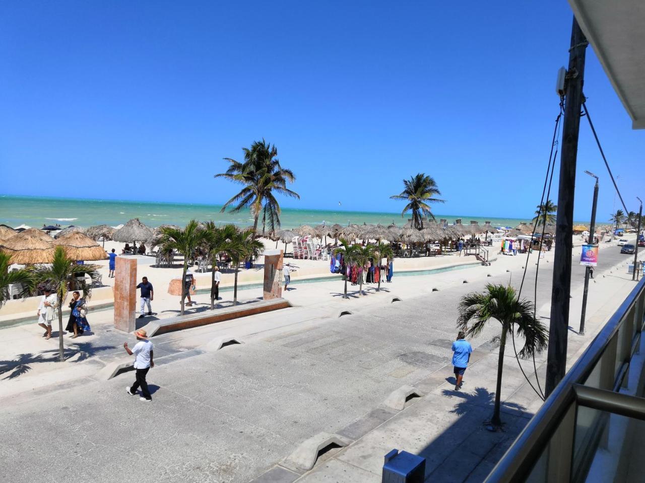 Playa Linda Hotel 3*