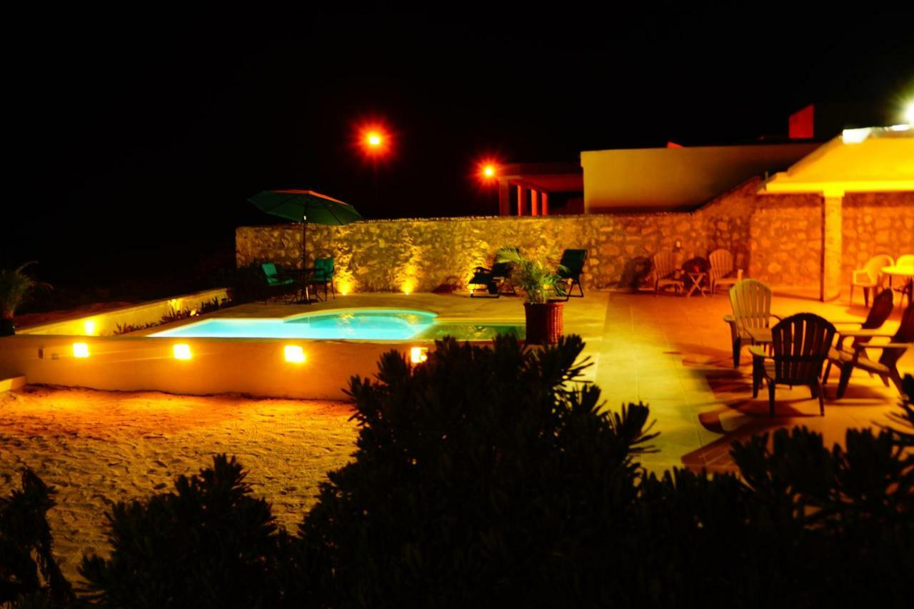 Casa Lago Dominguez On The Beach *