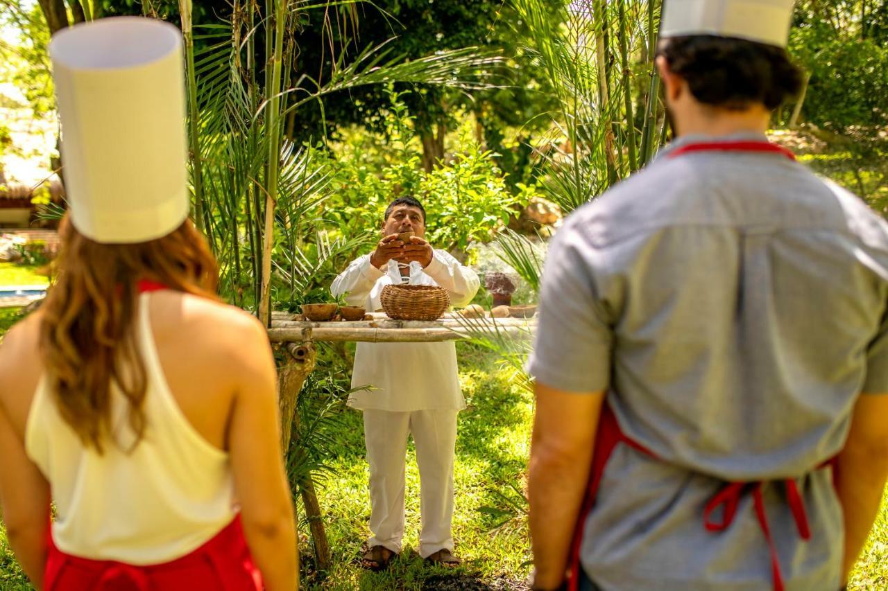Mayaland & Hotel Chichen Itza