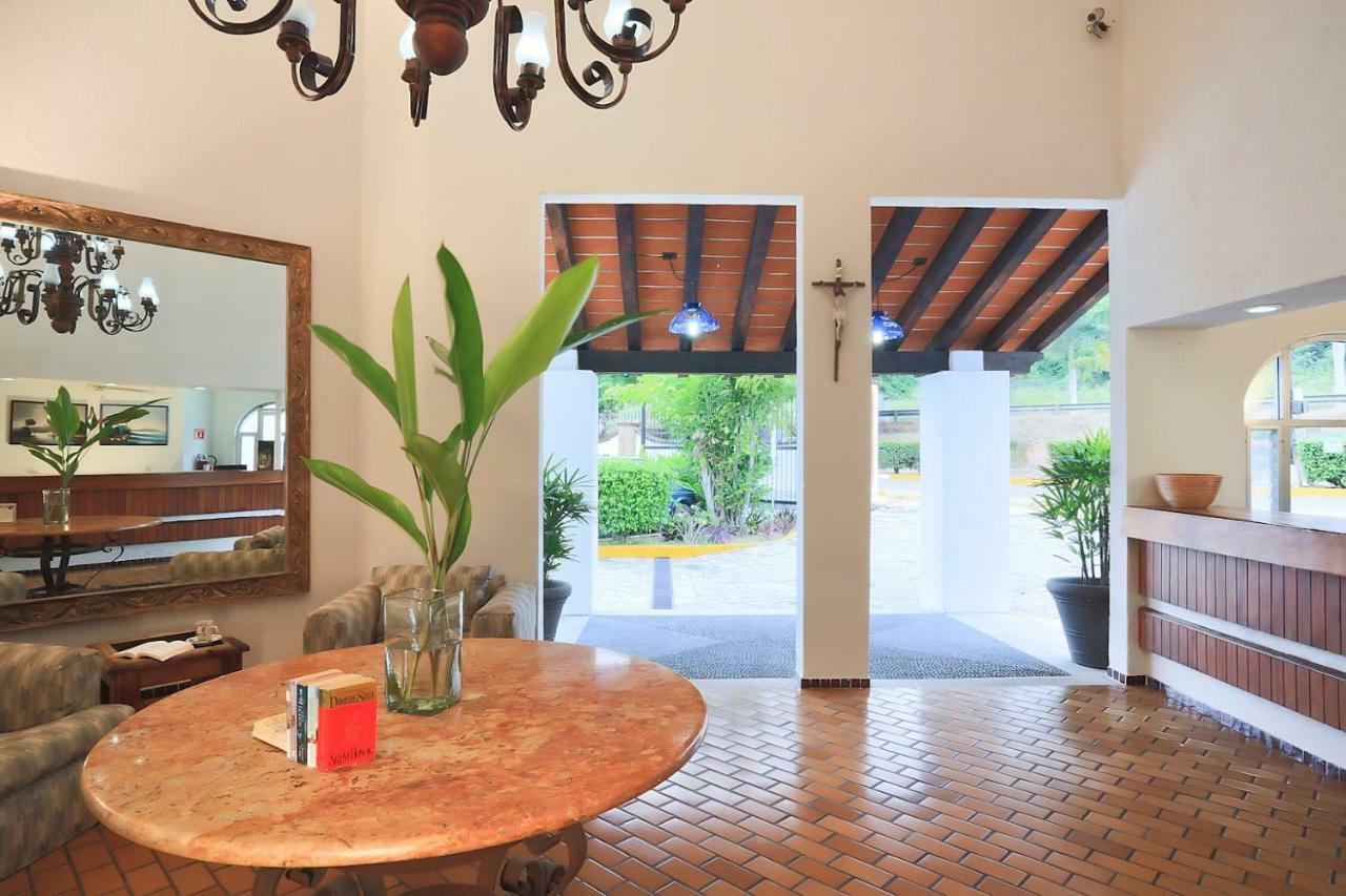 Hotel Vista Vallarta On The 3*