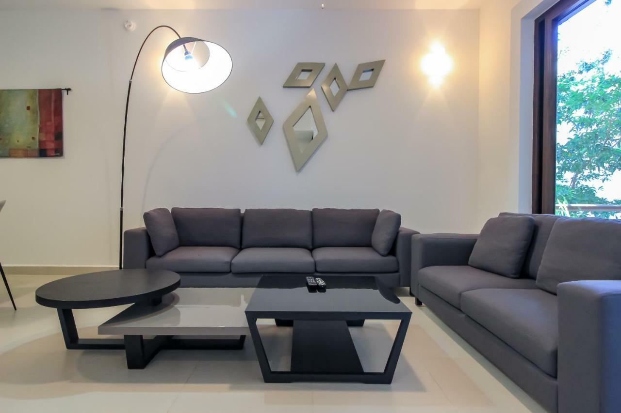Fantastic With Balcony, High Speed Internet, Pool Facilities In * Akumal
