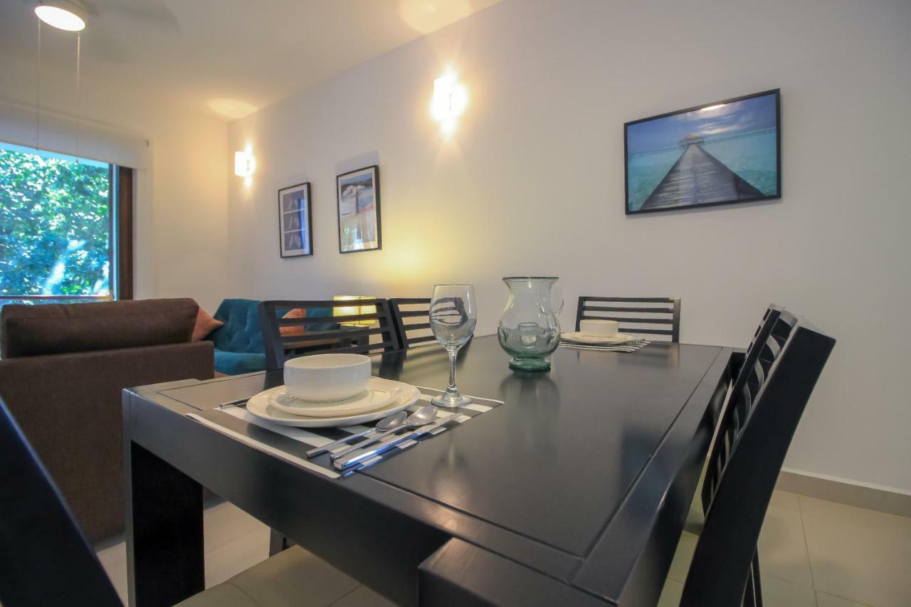 Fantastic With Balcony, High Speed Internet, Pool Facilities In Apartment