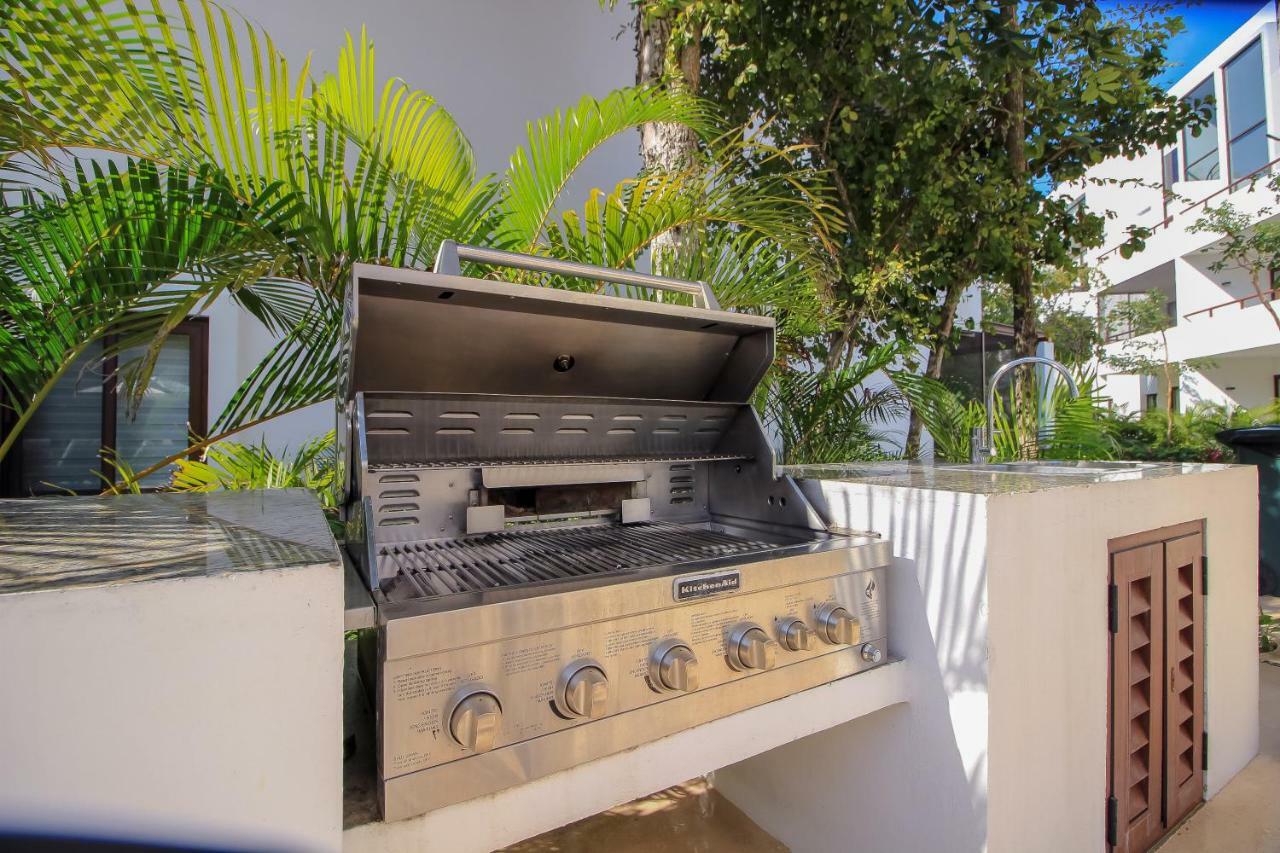 Apartment Fantastic With Balcony, High Speed Internet, Pool Facilities In Akumal