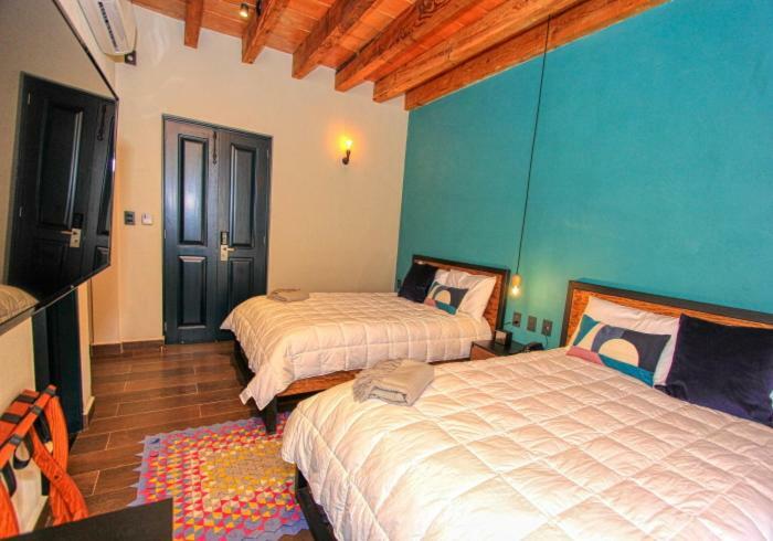 Antigua Trece Fusion 3*