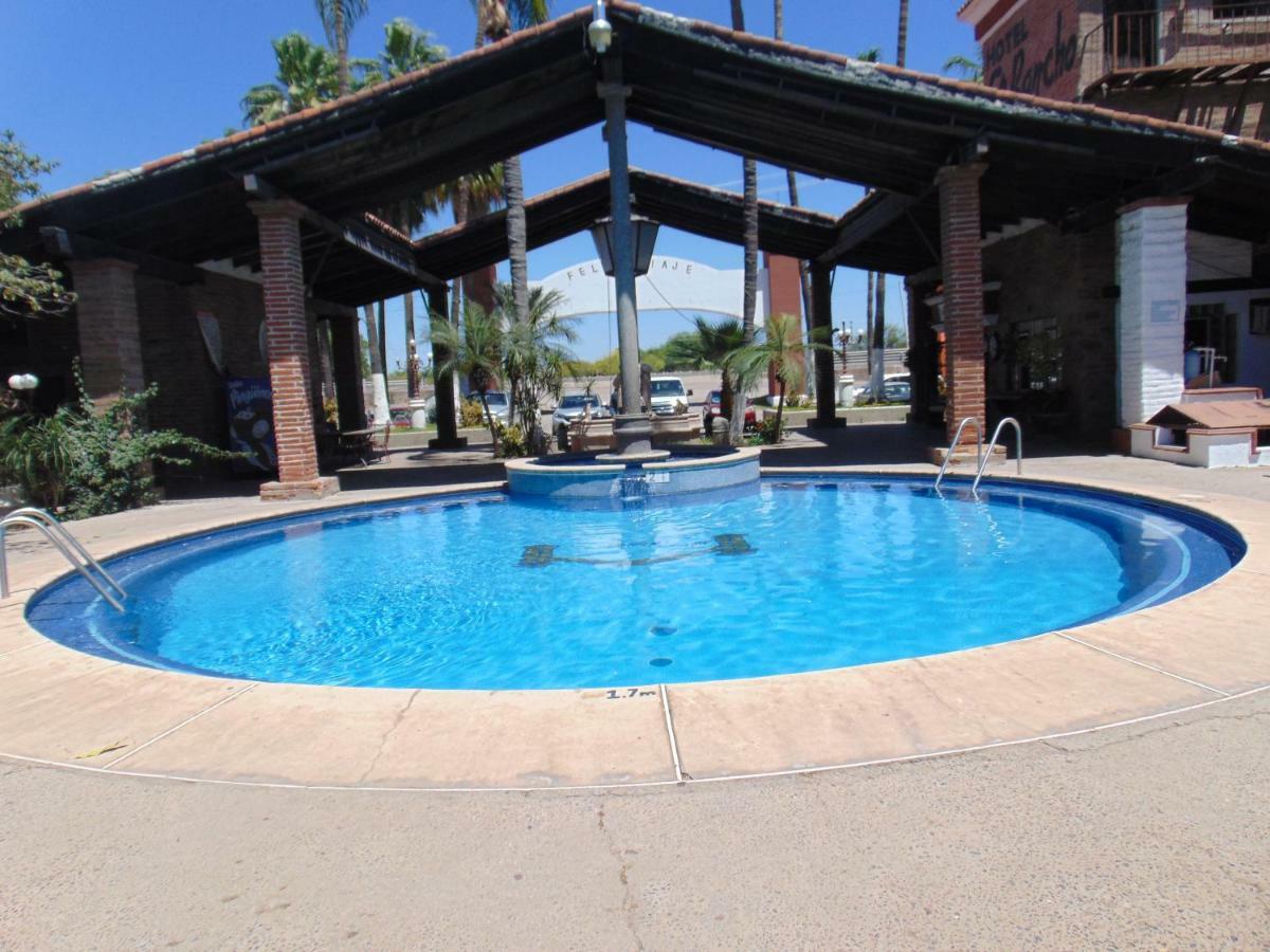 Hotel El Rancho 3*
