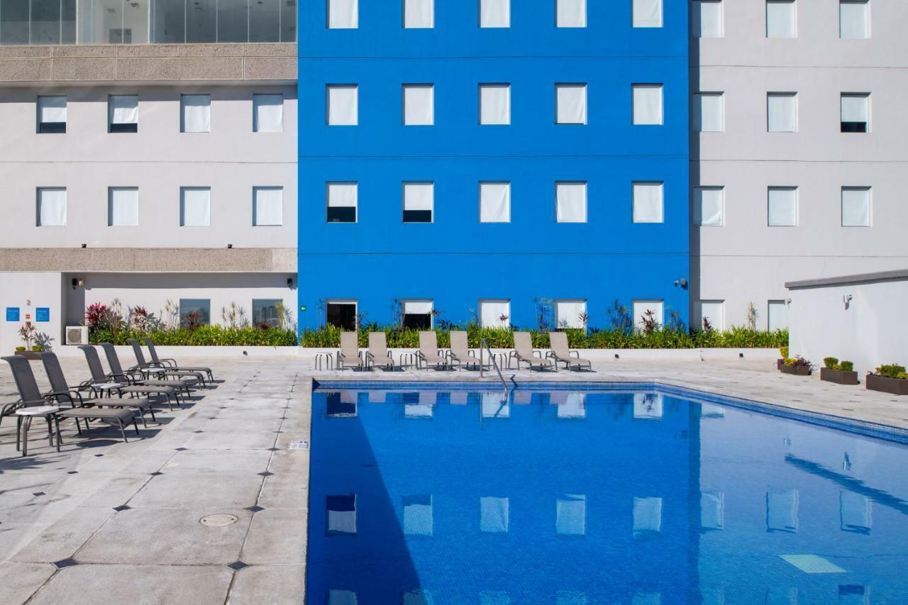 One Aeropuerto Hotel 3*