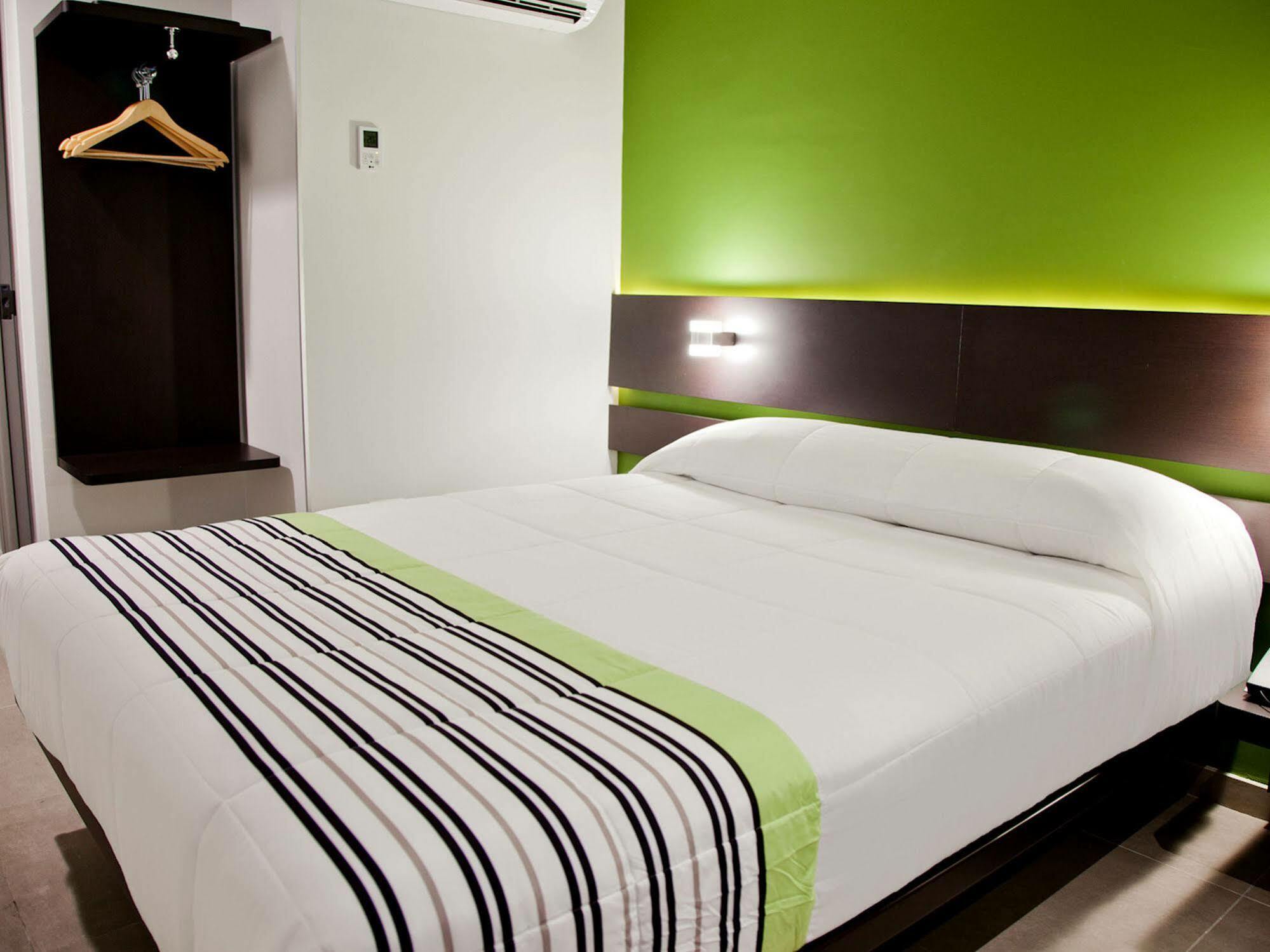 Hotel Express Junior By Marriott Centro Aguascalientes