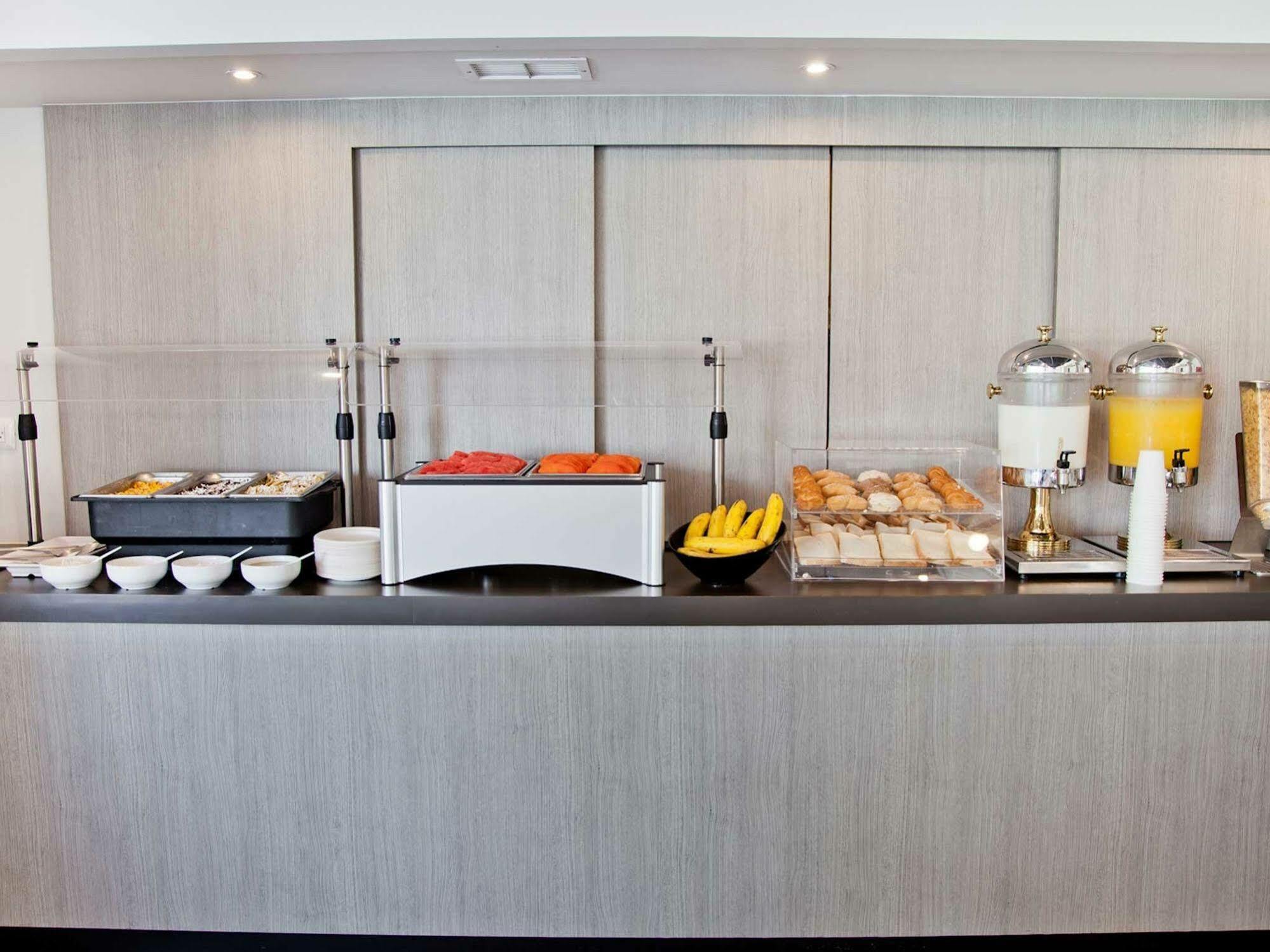 Express Junior By Marriott Centro Hotel 3*