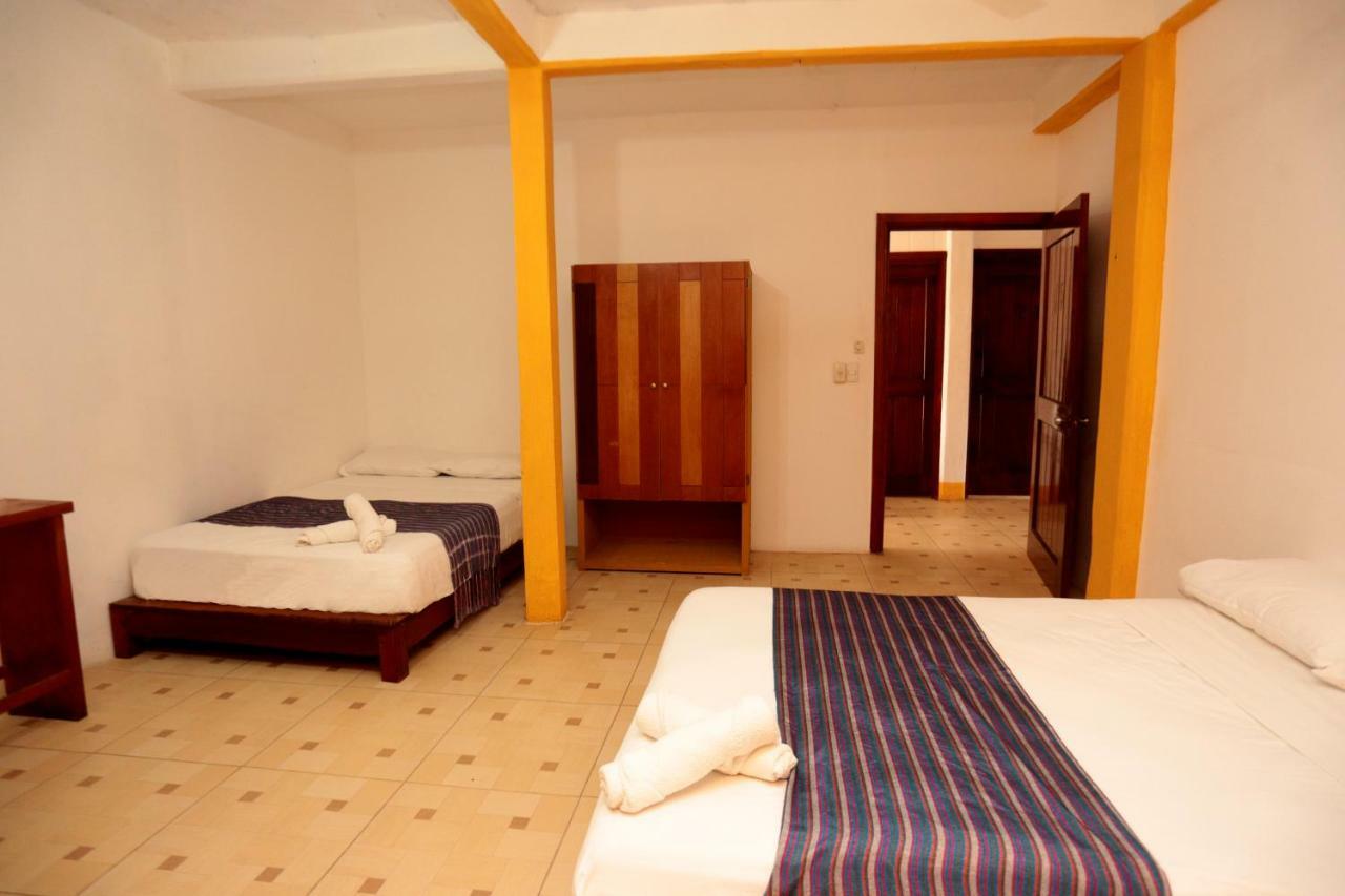 Neptuno 3* Zipolite