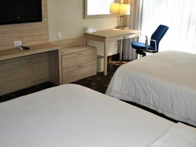 Express By Ihg Hotel 4*
