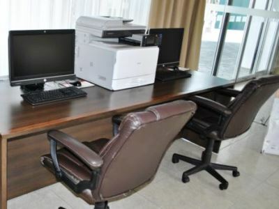 Express By Ihg 4*