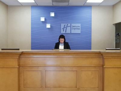 Express Zona Aeropuerto By Ihg Saltillo