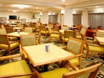 Hotel Express & Aeropuerto By Ihg