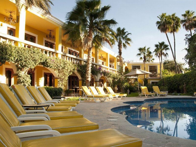 El Encanto & 4*