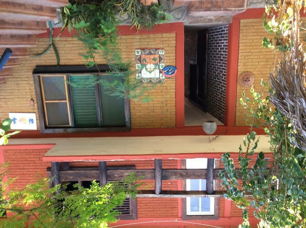 Casa Gundi Y Tomas